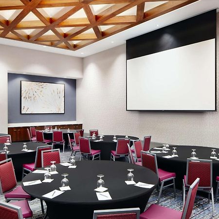 Embassy Suites By Hilton Atlanta Airport North Hapeville Екстер'єр фото