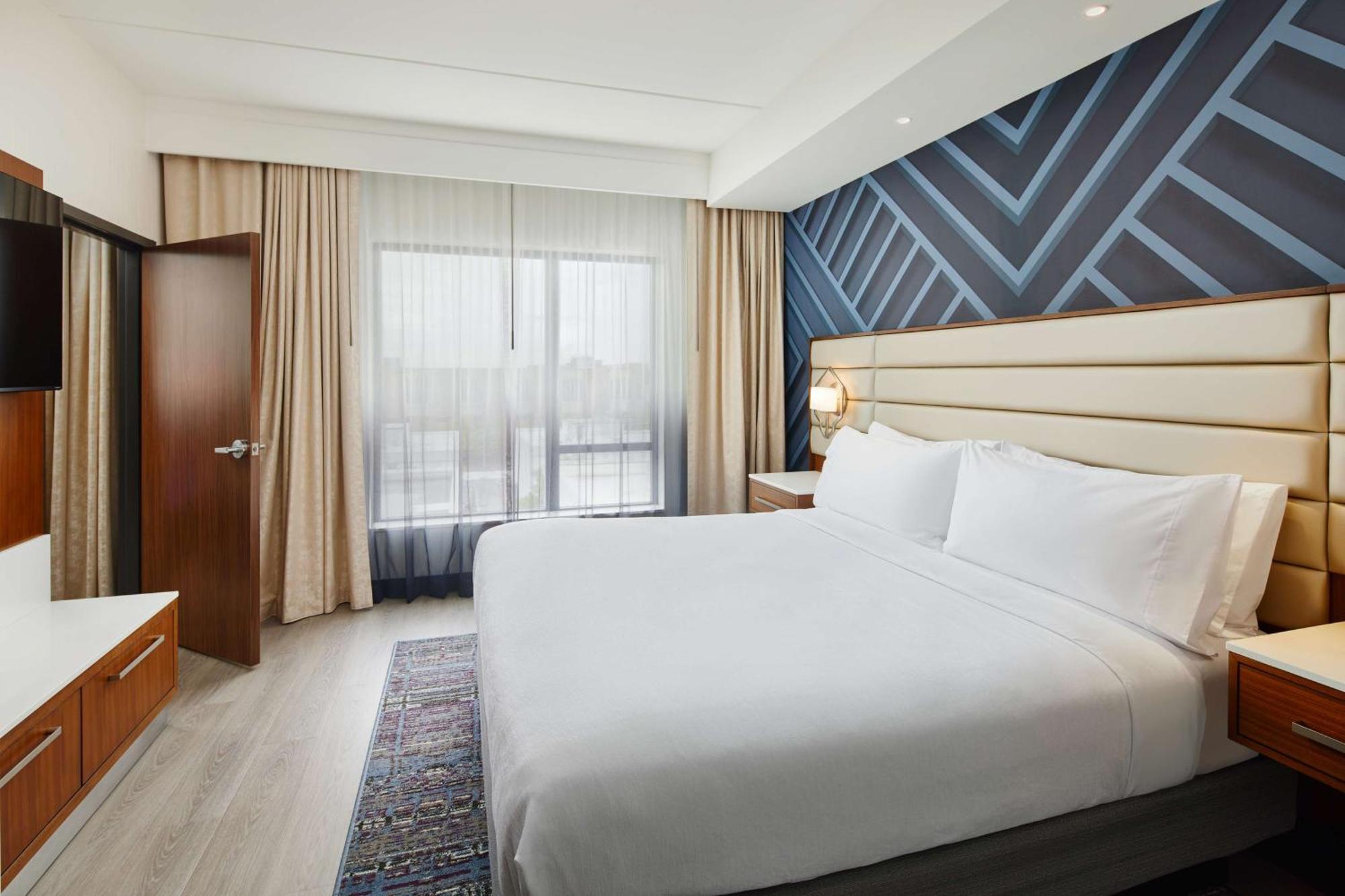 Embassy Suites By Hilton Atlanta Airport North Hapeville Екстер'єр фото